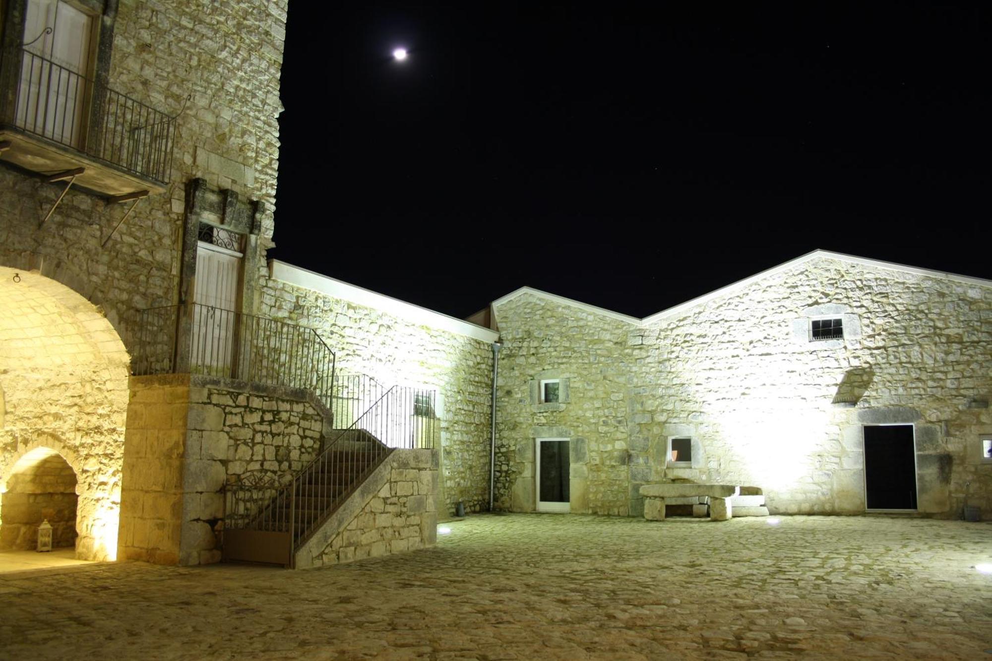Valata Minusa Country Resort Cannizzara Bagian luar foto