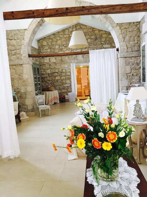 Valata Minusa Country Resort Cannizzara Bagian luar foto