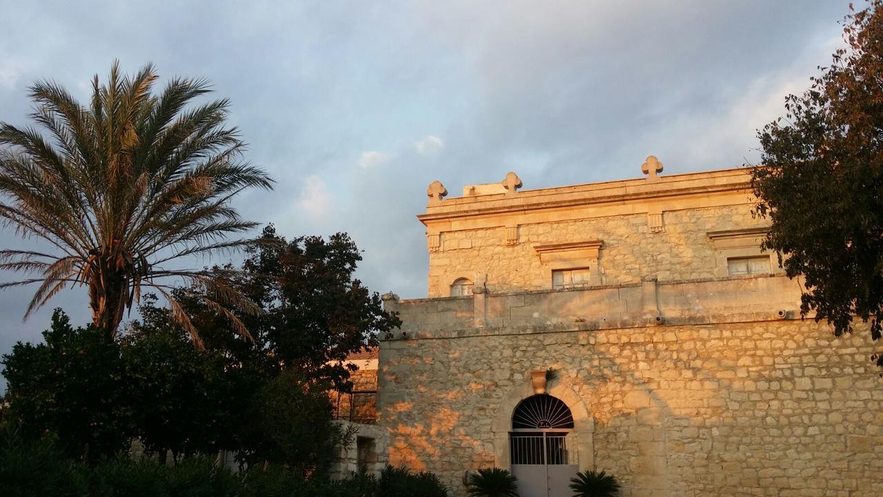 Valata Minusa Country Resort Cannizzara Bagian luar foto