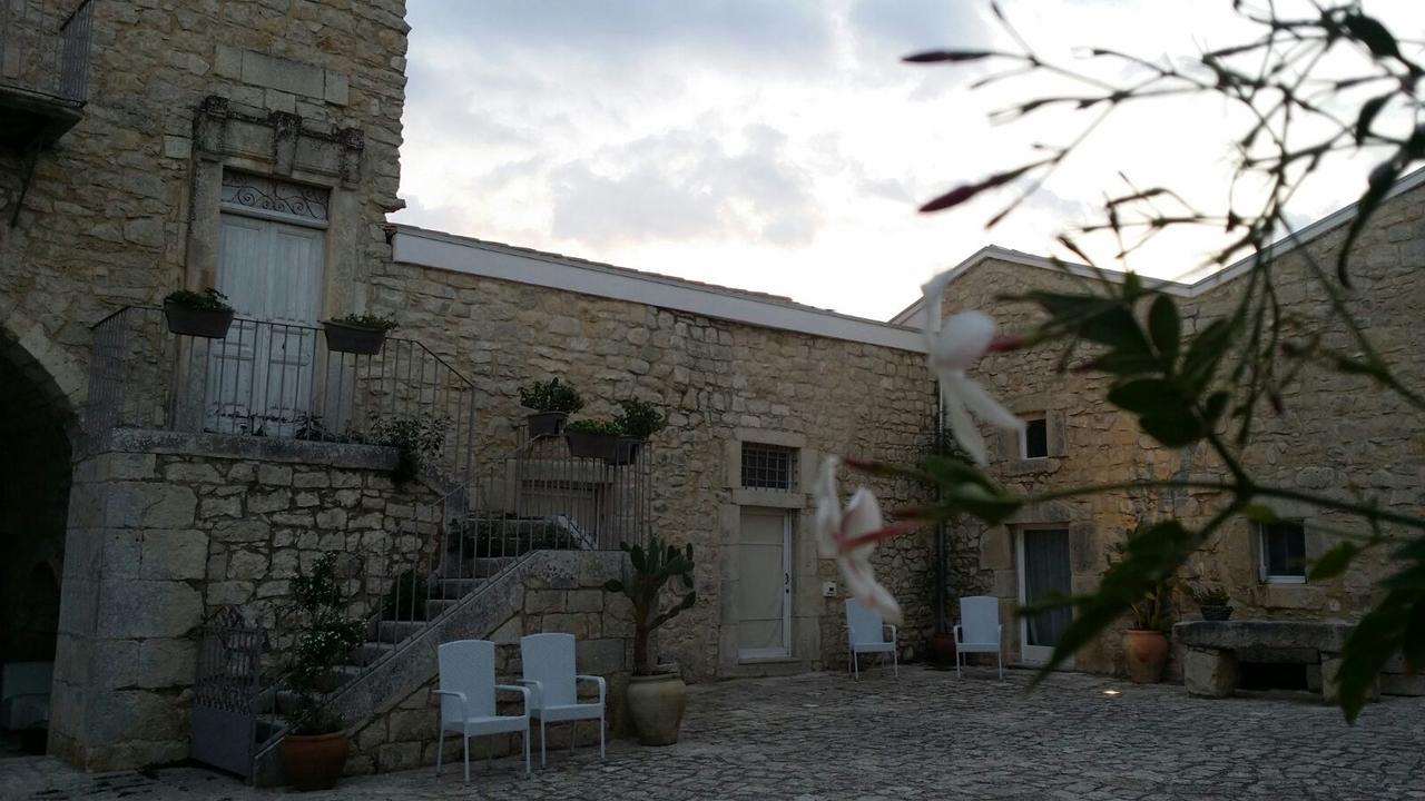 Valata Minusa Country Resort Cannizzara Bagian luar foto