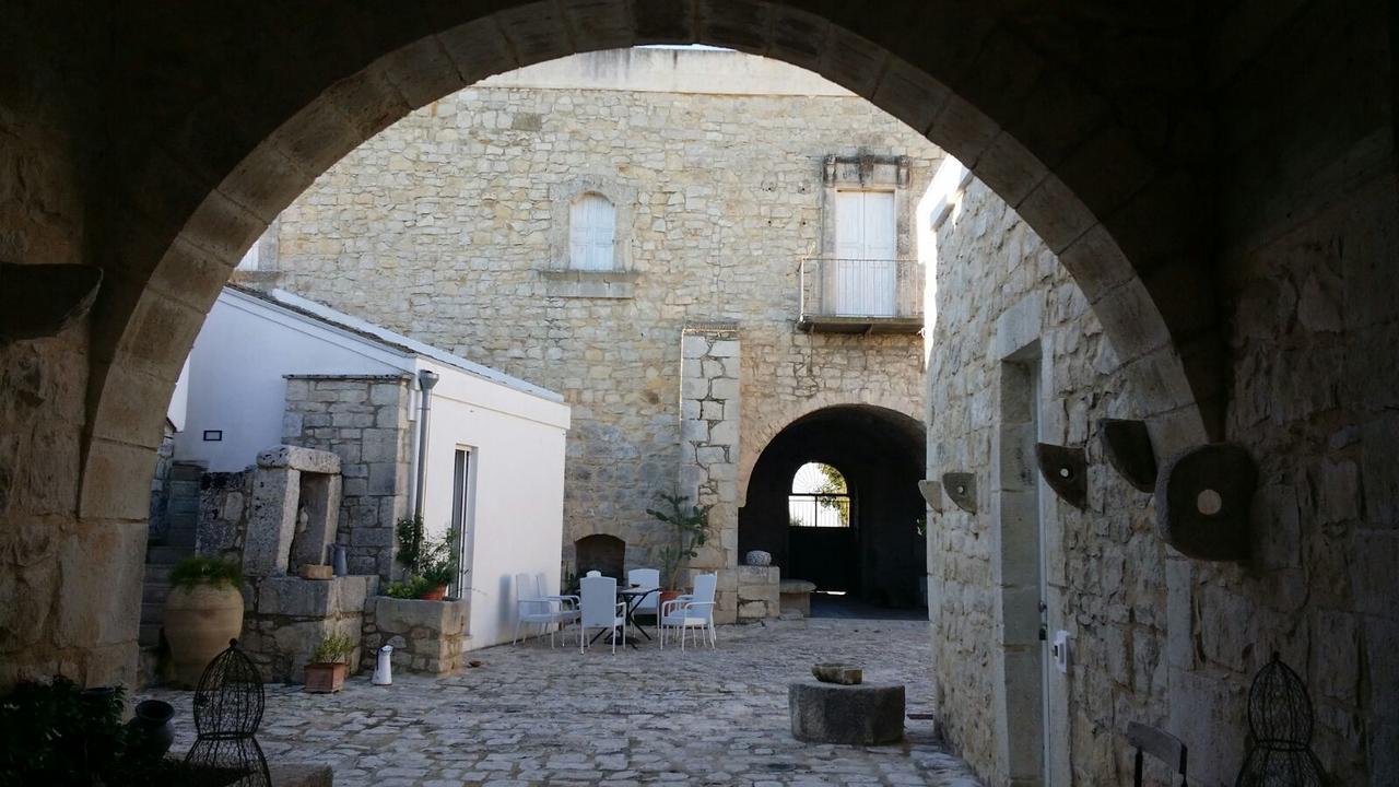 Valata Minusa Country Resort Cannizzara Bagian luar foto