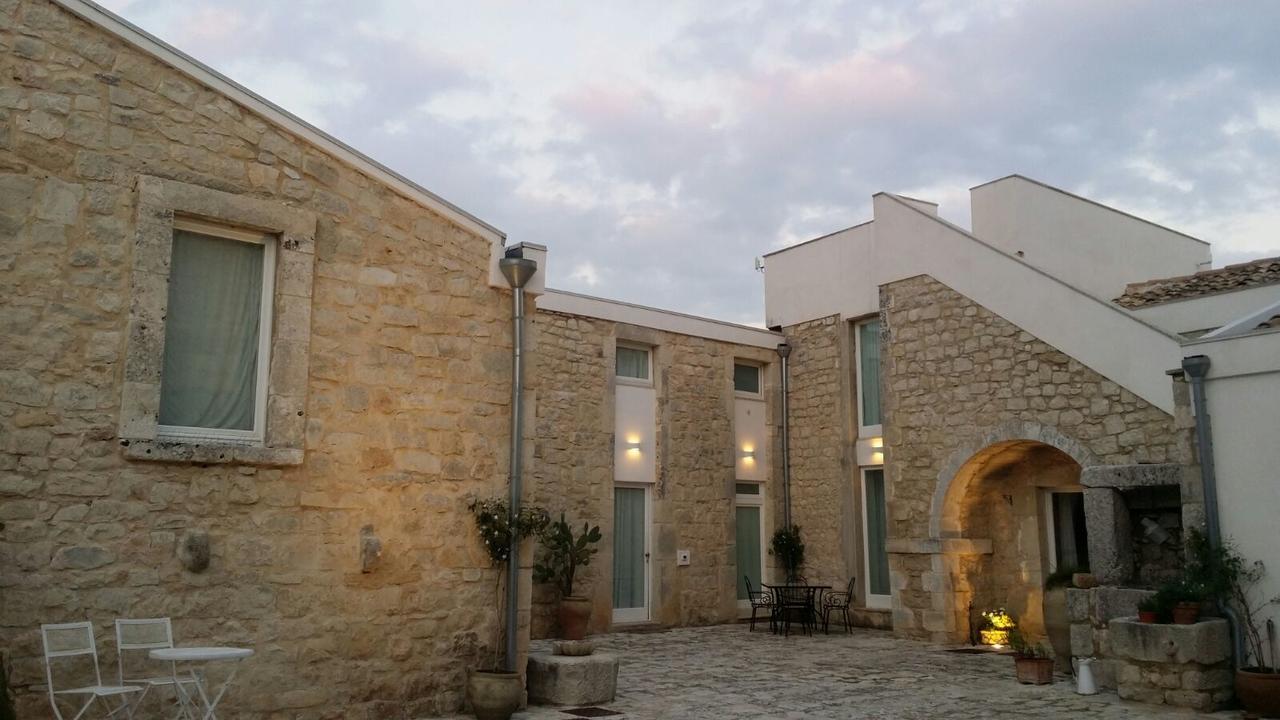Valata Minusa Country Resort Cannizzara Bagian luar foto