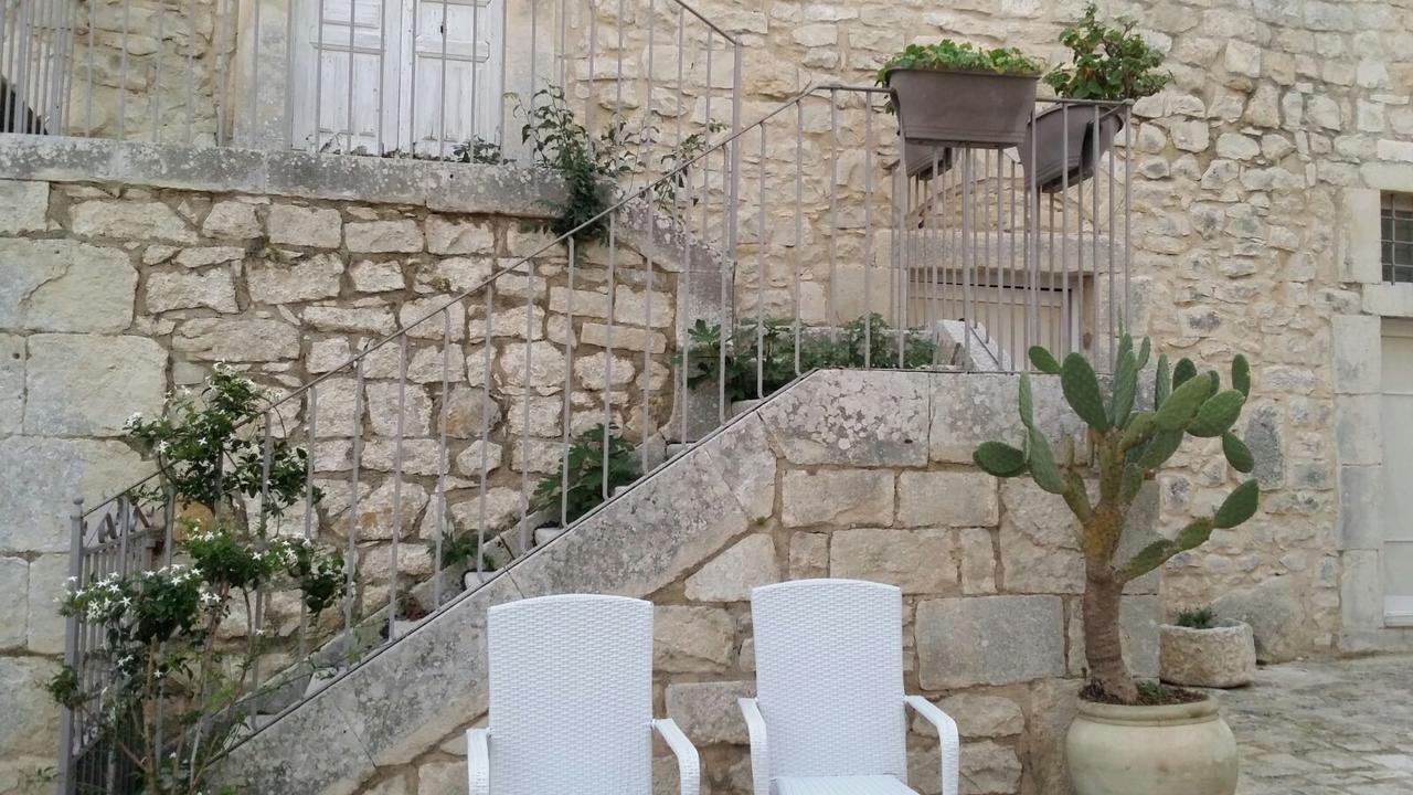 Valata Minusa Country Resort Cannizzara Bagian luar foto